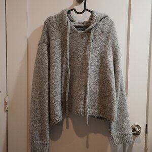 Cropped Hooded Knit Sweater | Size M